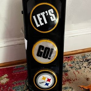 Pitsburg steelers traffic light